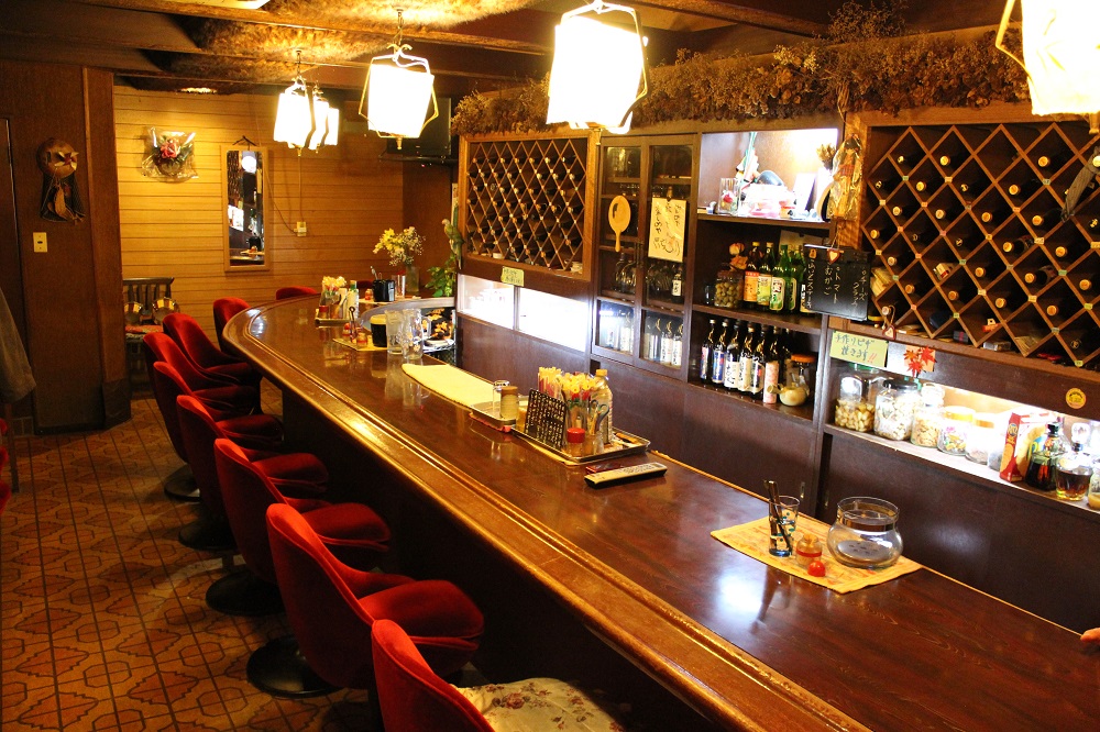 日向市のスナック かざぐるま