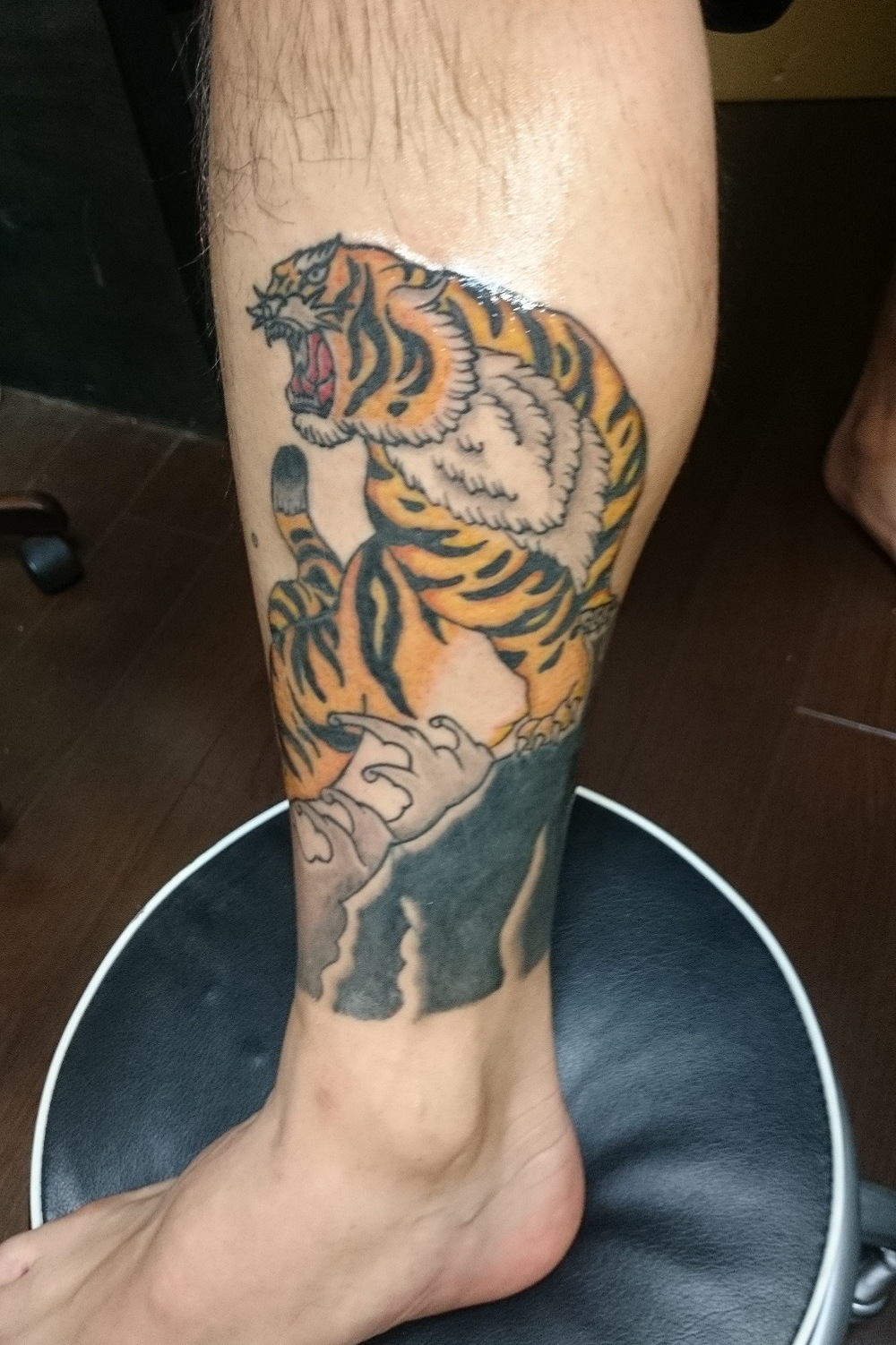 刺青処　〇万屋